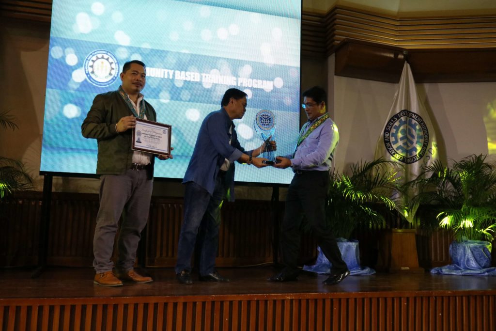Tarlac Provincial Government Wins 2018 TESDA National Kabalikat Award